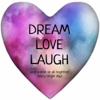 Подушка-сердце Dream Love Laugh