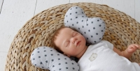 Детская подушка для новорожденных Butterfly Синие Звезды