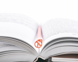 Закладка для книг Half Life 2 orange