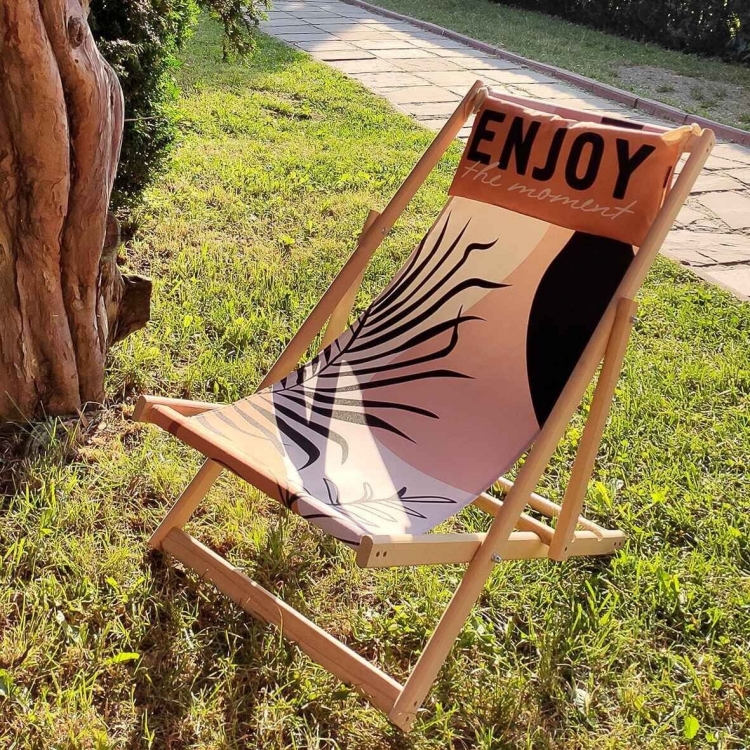 Шезлонг складаний для пляжу і басейну Enjoy the moment