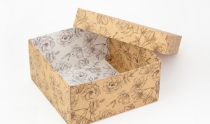 Подарочная коробка Цветы 20х20х10 см (Крафт)