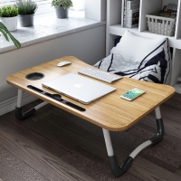 Портативный складной столик для ноутбука с подстаканником
