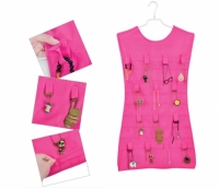 Маленькое розовое платье - органайзер для украшений
