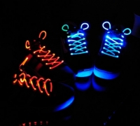 Светящиеся шнурки для обуви