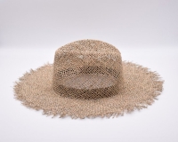 Соломенная шляпа федора с широкими полями