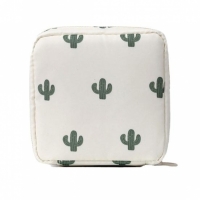 Органайзер косметичка для гигиенических салфеток и прокладок дорожняя раскладывается на молнии Кактус