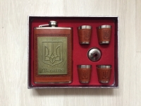 Подарочный набор фляга со стопками Ukraine